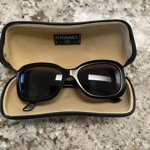 CHANEL Sunglasses EUC - Vintage!